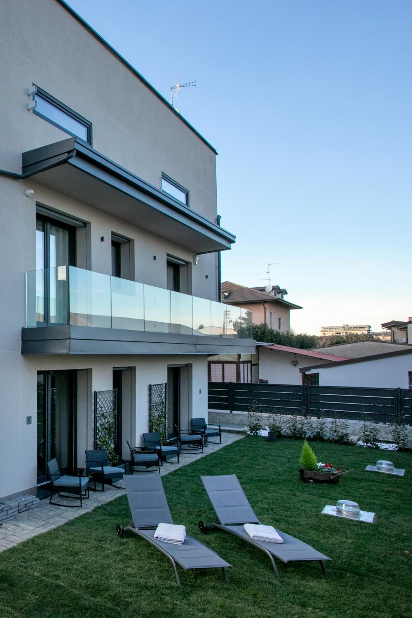 Villa Gio'S Monza Exterior photo